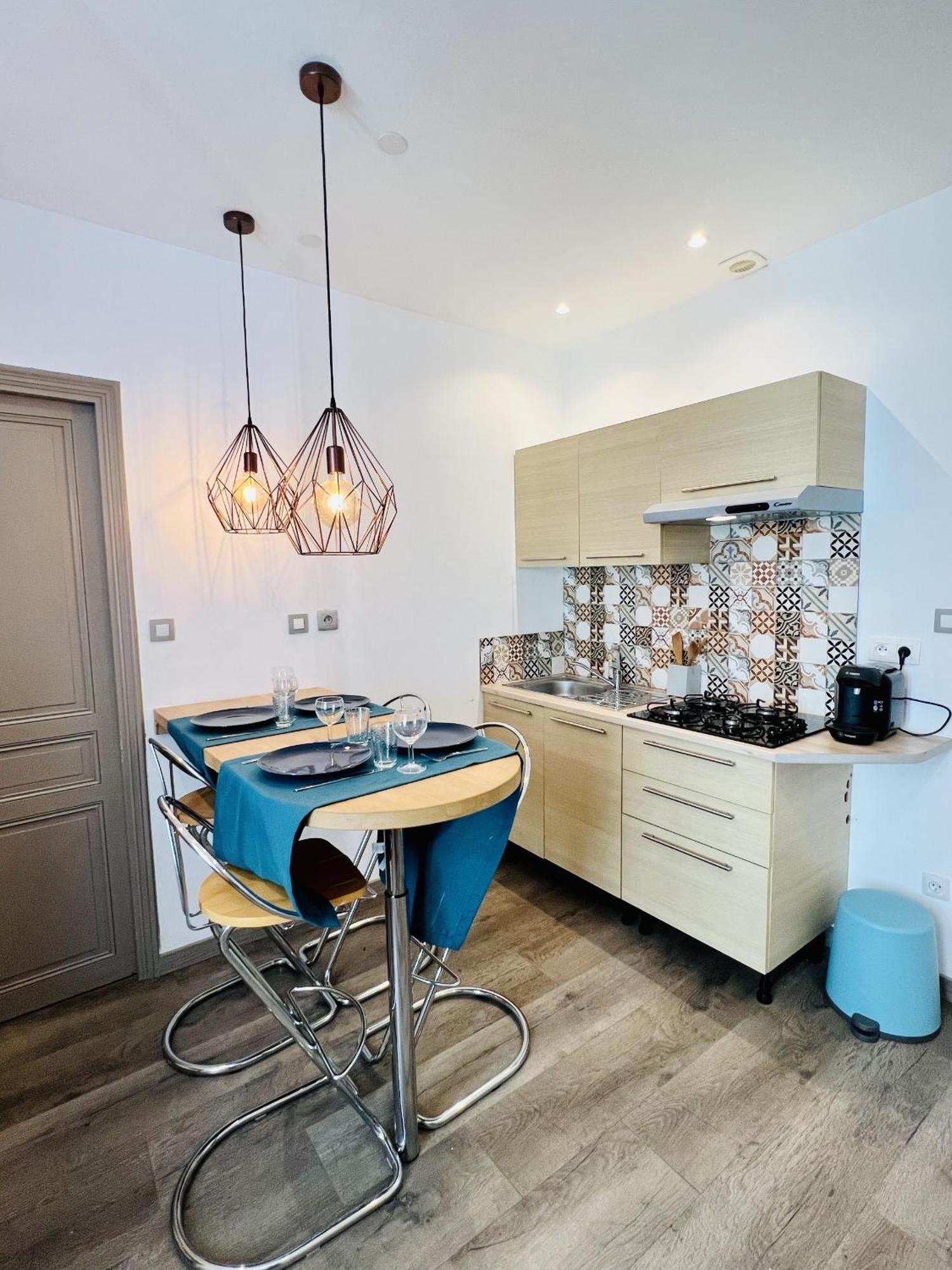 L'Ancienne Berlingotiere Apartment Pezenas Ngoại thất bức ảnh