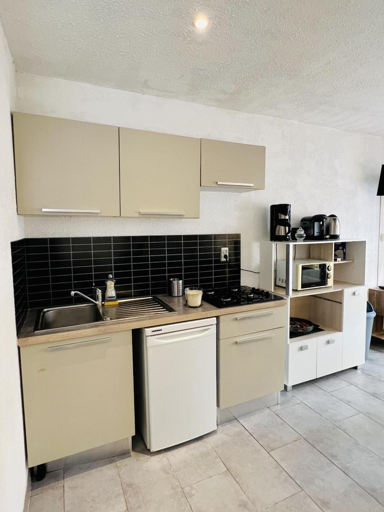 L'Ancienne Berlingotiere Apartment Pezenas Ngoại thất bức ảnh